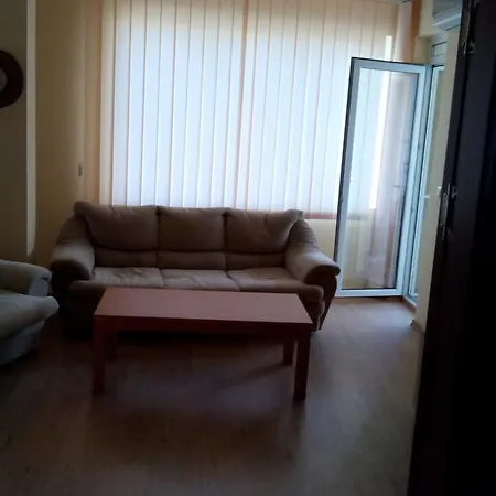 Elena Aparthotel *